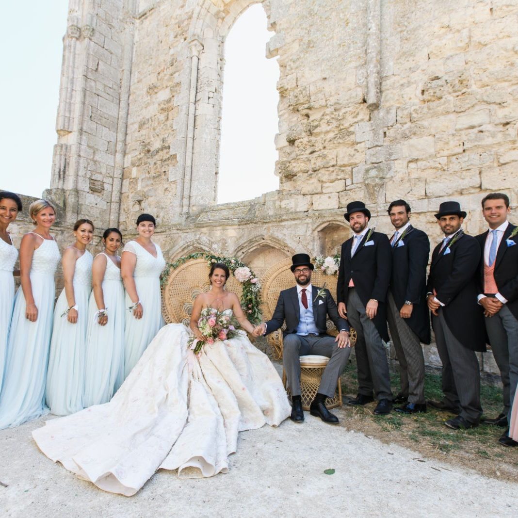 french-wedding-bridesmaids-and-groomsmen